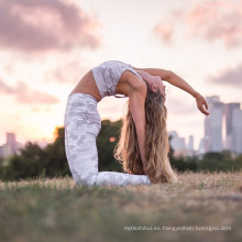 Moda digital impreso estilos de camuflaje mujeres yoga deporte polainas de fitness